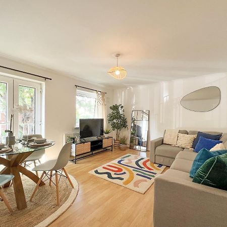 Beautiful Windsor 2 Bed, Perfect Location, 5 Mins Walk To Centre, Free Parking, Legoland, Ascot Daire Dış mekan fotoğraf