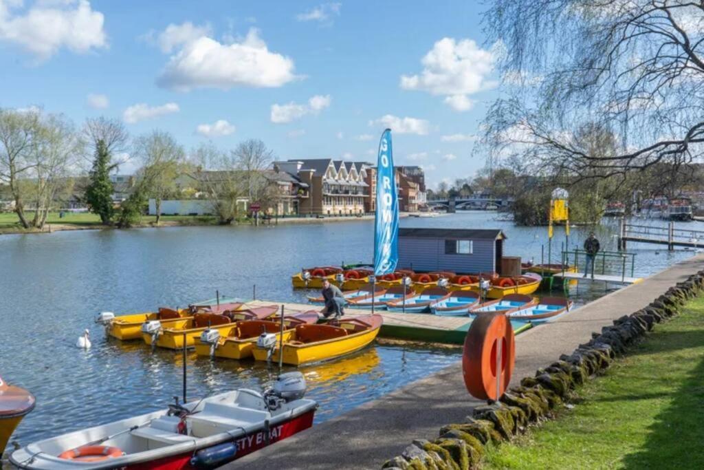 Beautiful Windsor 2 Bed, Perfect Location, 5 Mins Walk To Centre, Free Parking, Legoland, Ascot Daire Dış mekan fotoğraf