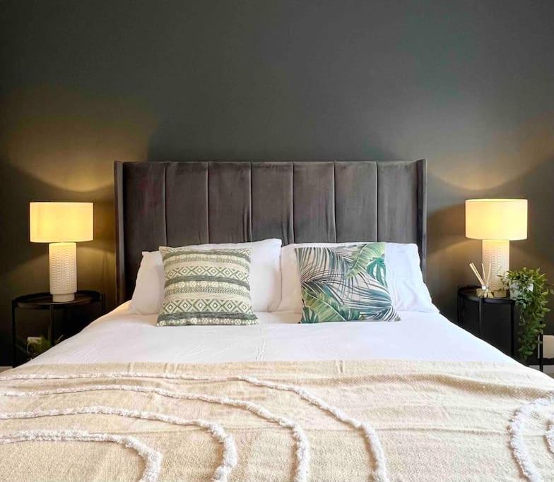 Beautiful Windsor 2 Bed, Perfect Location, 5 Mins Walk To Centre, Free Parking, Legoland, Ascot Daire Dış mekan fotoğraf